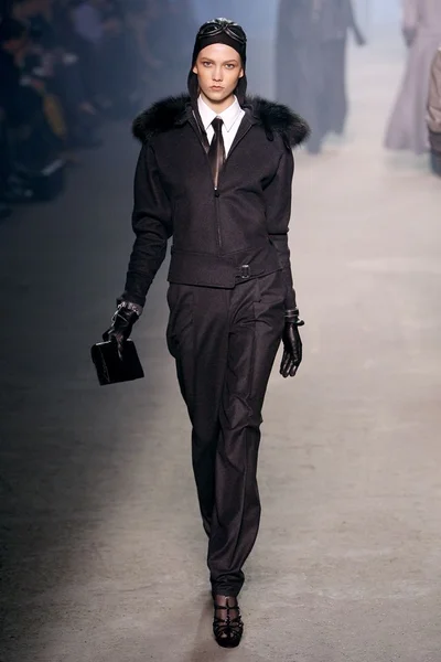 Look 9